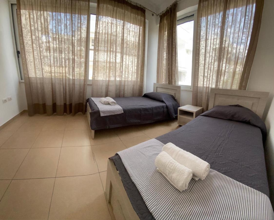 Dora'S Apartment Dhermi Luaran gambar