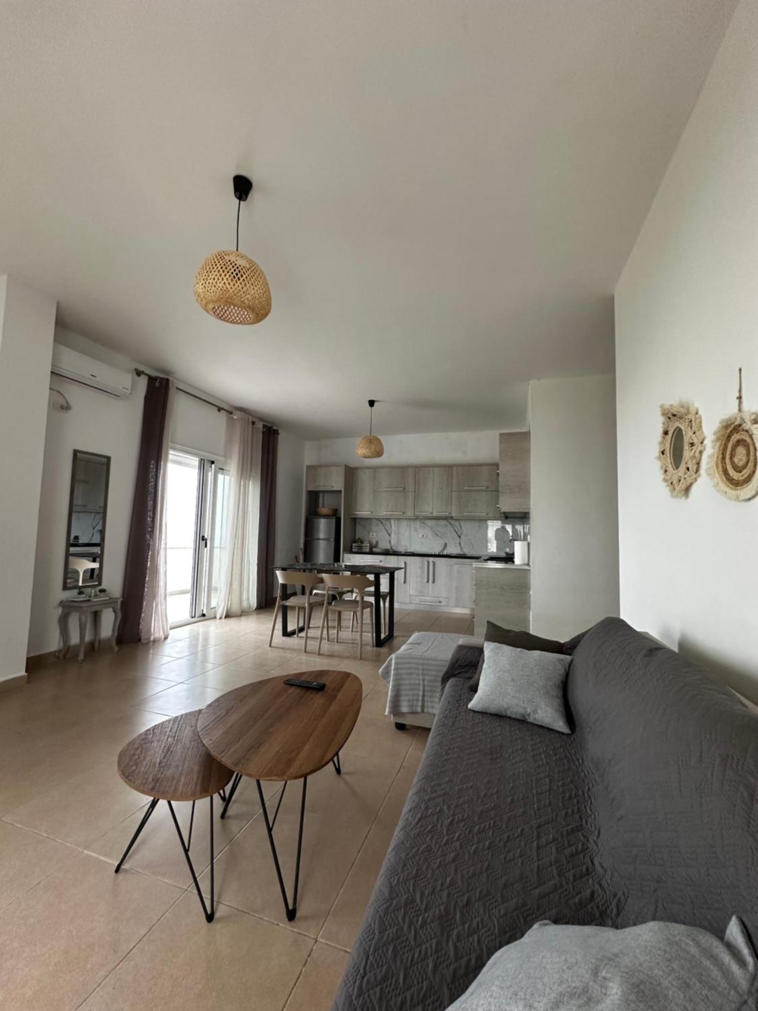 Dora'S Apartment Dhermi Luaran gambar